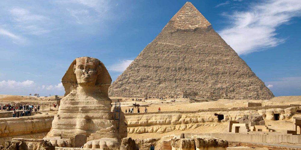 Debate About the Great Sphinx - Safaga Shore Excursions